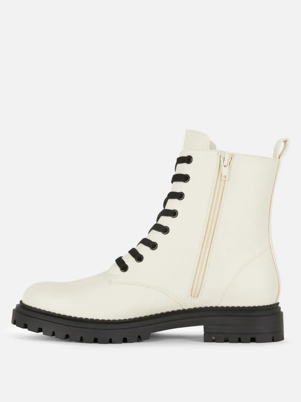 Flache Schnürstiefeletten