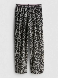 Flauschige „Bratz“ Schlafanzughose mit Leopardenmuster