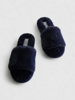 Flauschige Slipper mit überkreuzten Riemen