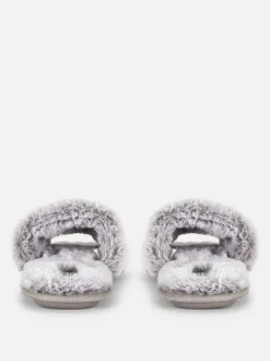 Flauschige Slipper mit überkreuzten Riemen