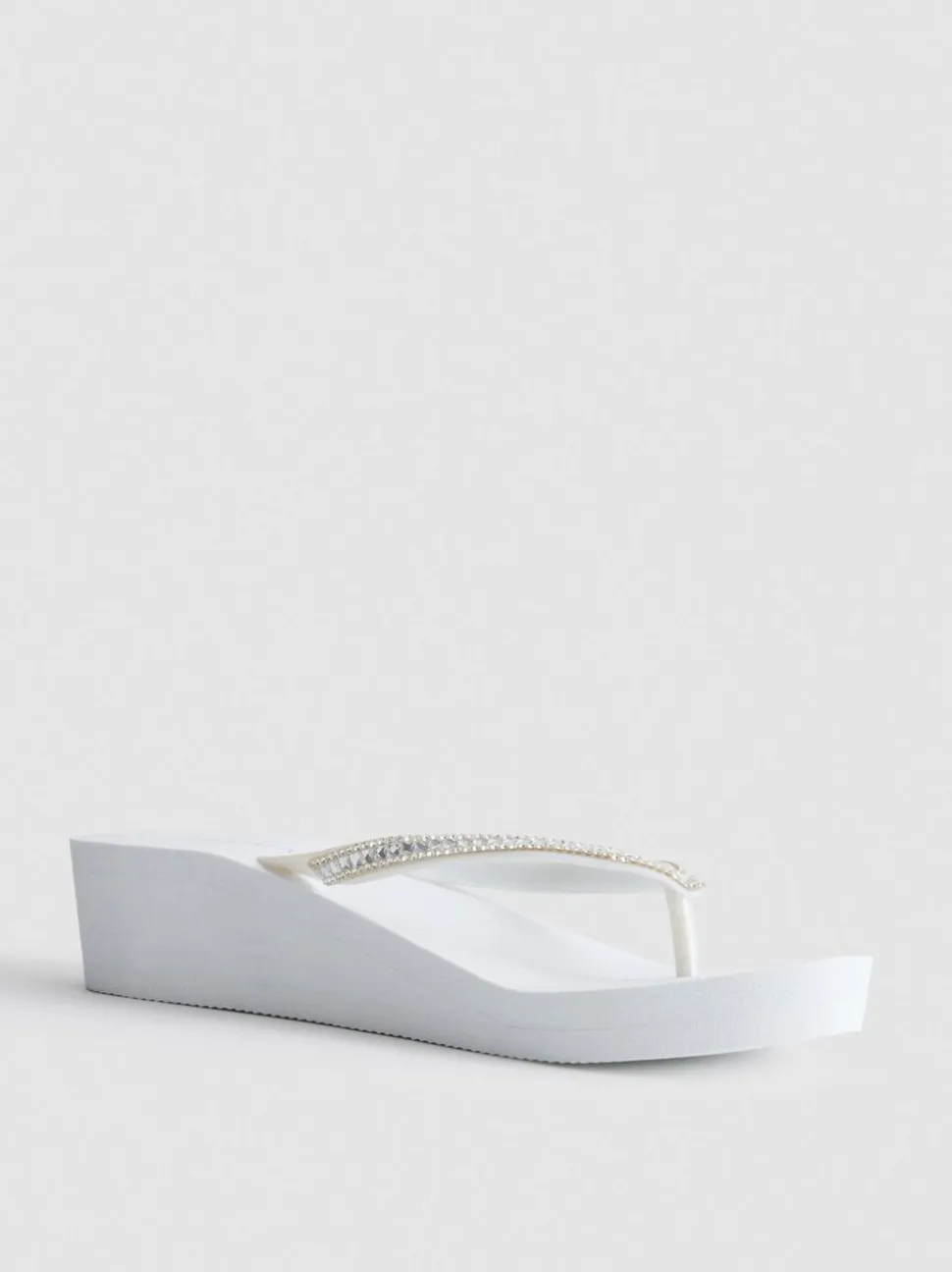 Flipflops mit Keilabsatz und Strasssteinen