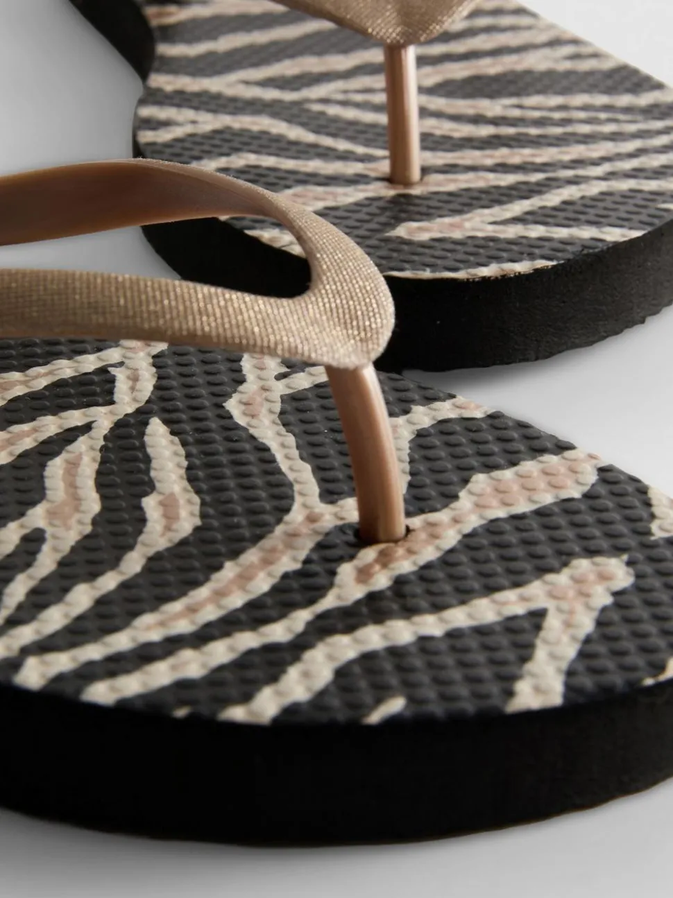 Flipflops mit Zebramuster