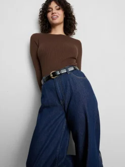 Gerippter Pullover mit Rundhalsausschnitt
