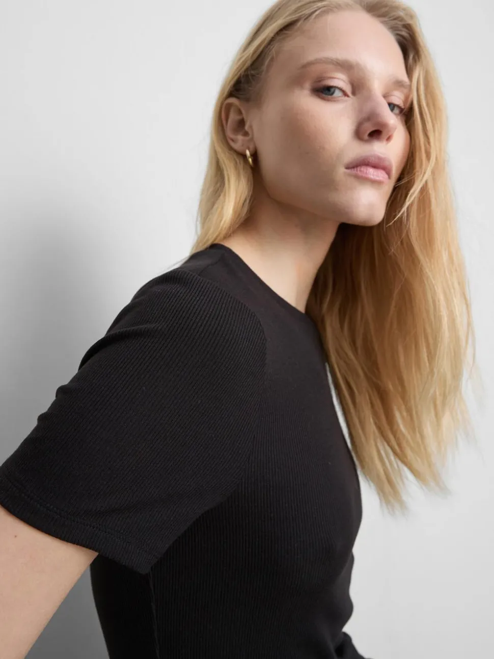 Geripptes Bodycon-T-Shirt-Kleid in Minilänge