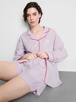 Gestreifte Baumwoll-Schlafshorts mit Room Service-Print