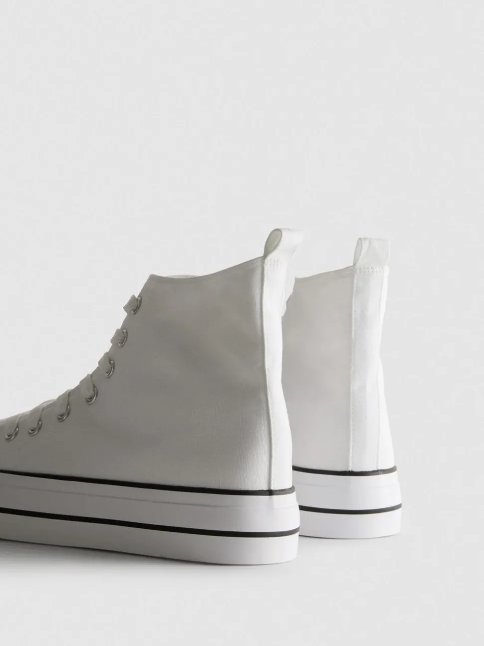 High-Top-Sneaker aus Canvas