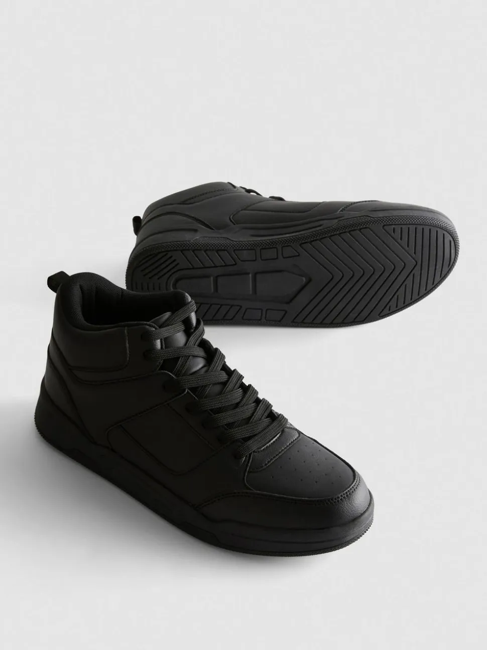 High-Top-Sneaker mit Schnürsenkeln