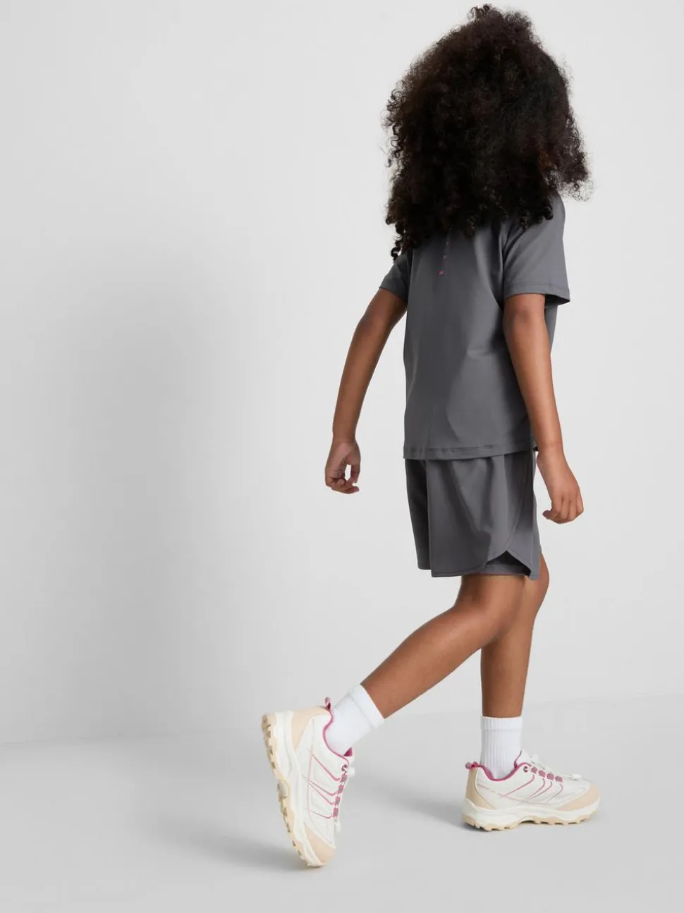 3–9 Jahre | Active-Set mit T-Shirt und Laufshorts