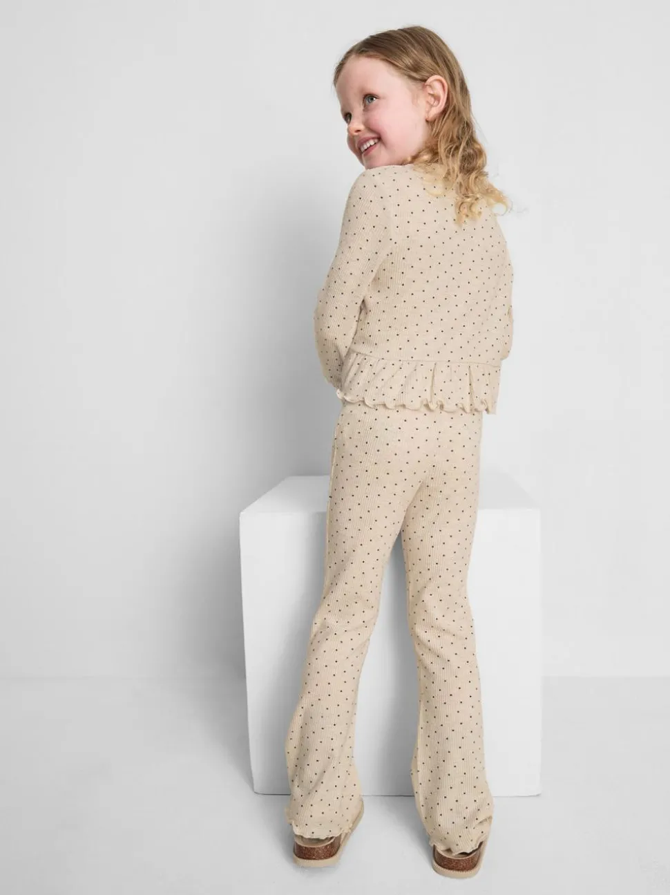 1–9 Jahre | Geripptes Schößchentop und Leggings im Set