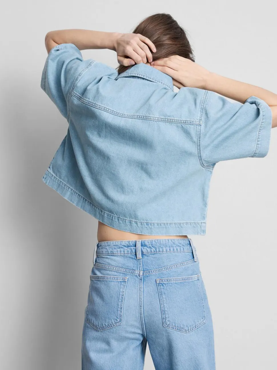 Jeanshemd aus Denim mit geradem Crop-Schnitt