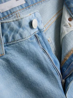 Jeans mit hohem Bund und geradem Bein