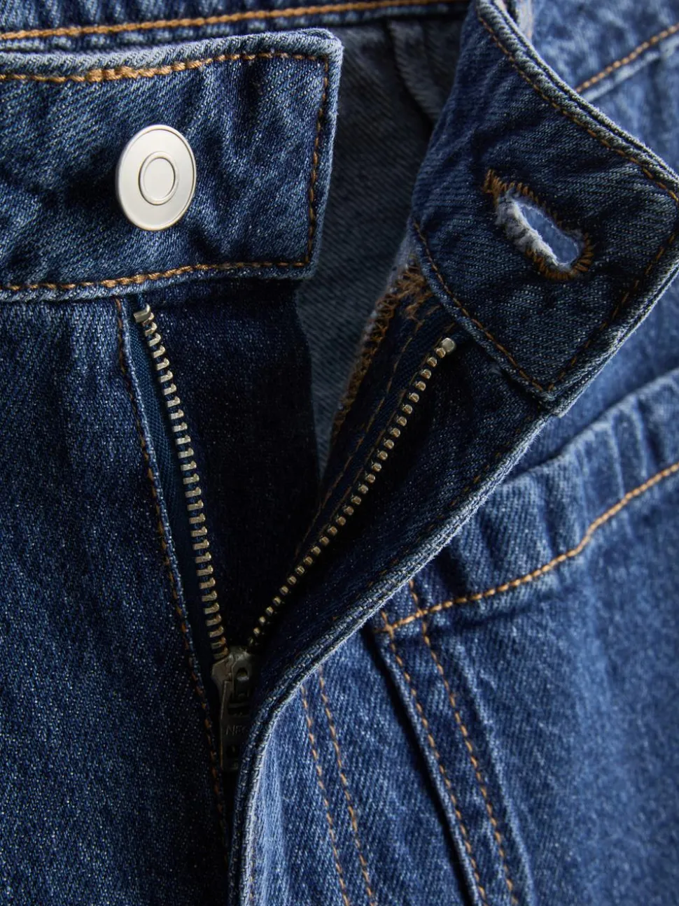 Jeans mit weitem Bein und Vordertaschen