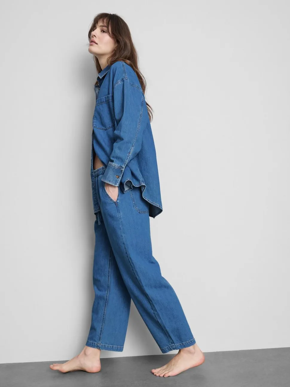 Jogginghose aus Baumwoll-Denim in konischer Form