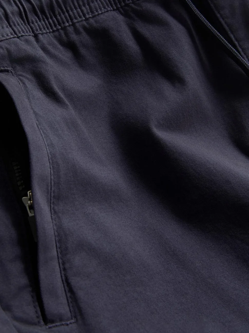 Jogginghose mit Cargotaschen und Bündchen