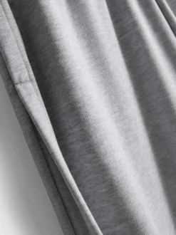 Jogginghose mit hohem Baumwollanteil und weitem Bein