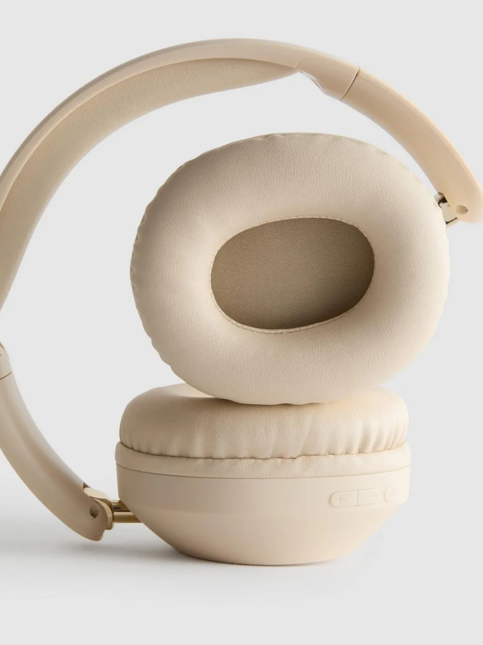Kabellose Over-Ear-Kopfhörer
