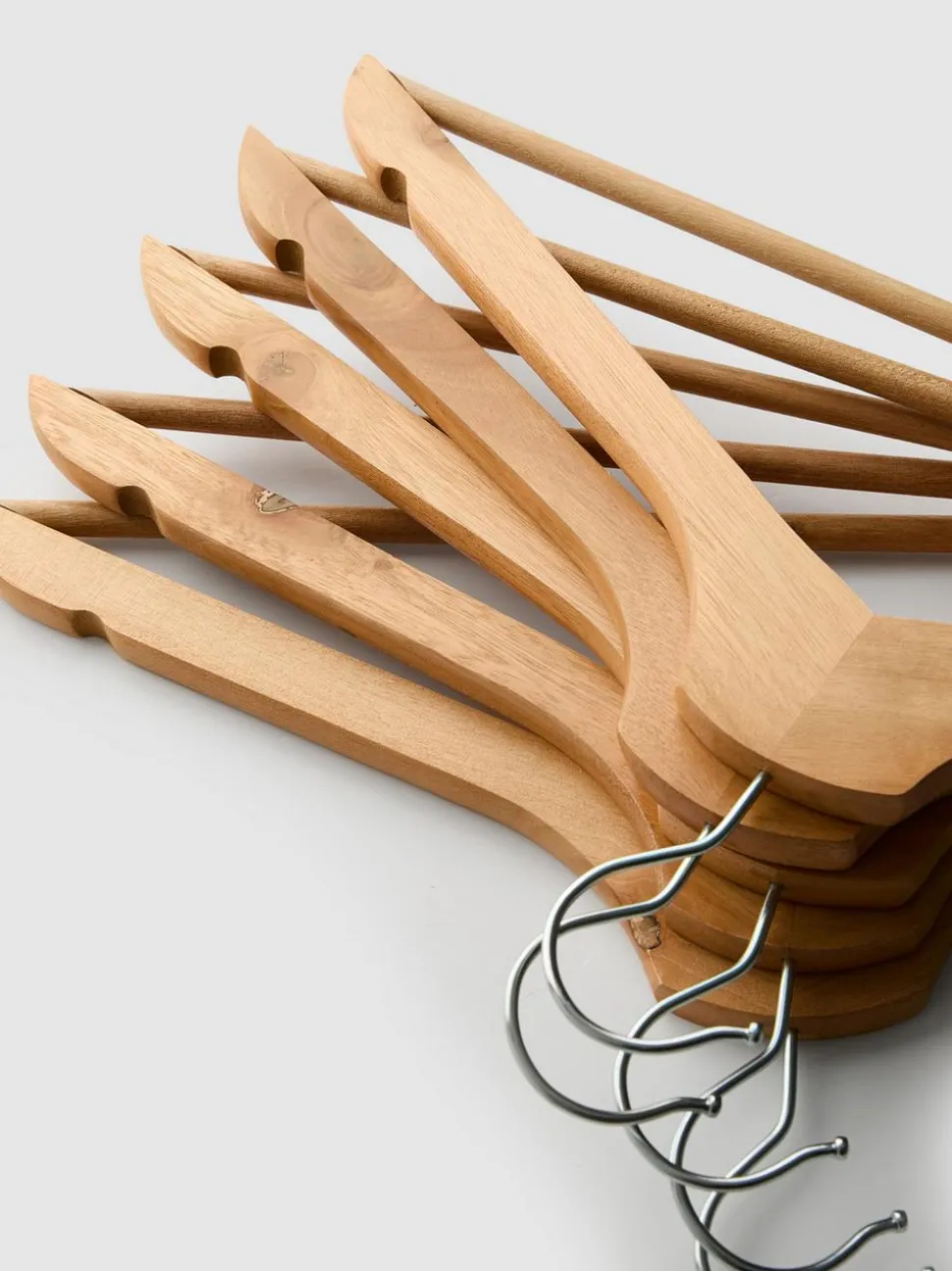 Kleiderbügel aus Holz, 5er-Pack