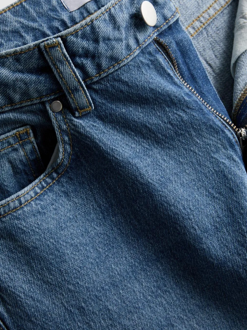Konische Baumwoll-Jeans mit geradem Bein