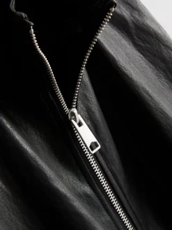 Kunstlederjacke mit Trichterkragen