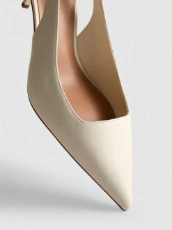 Kunstleder-Pumps mit Schnalle