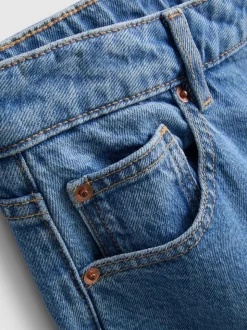 Kurze Jeans mit weitem Bein