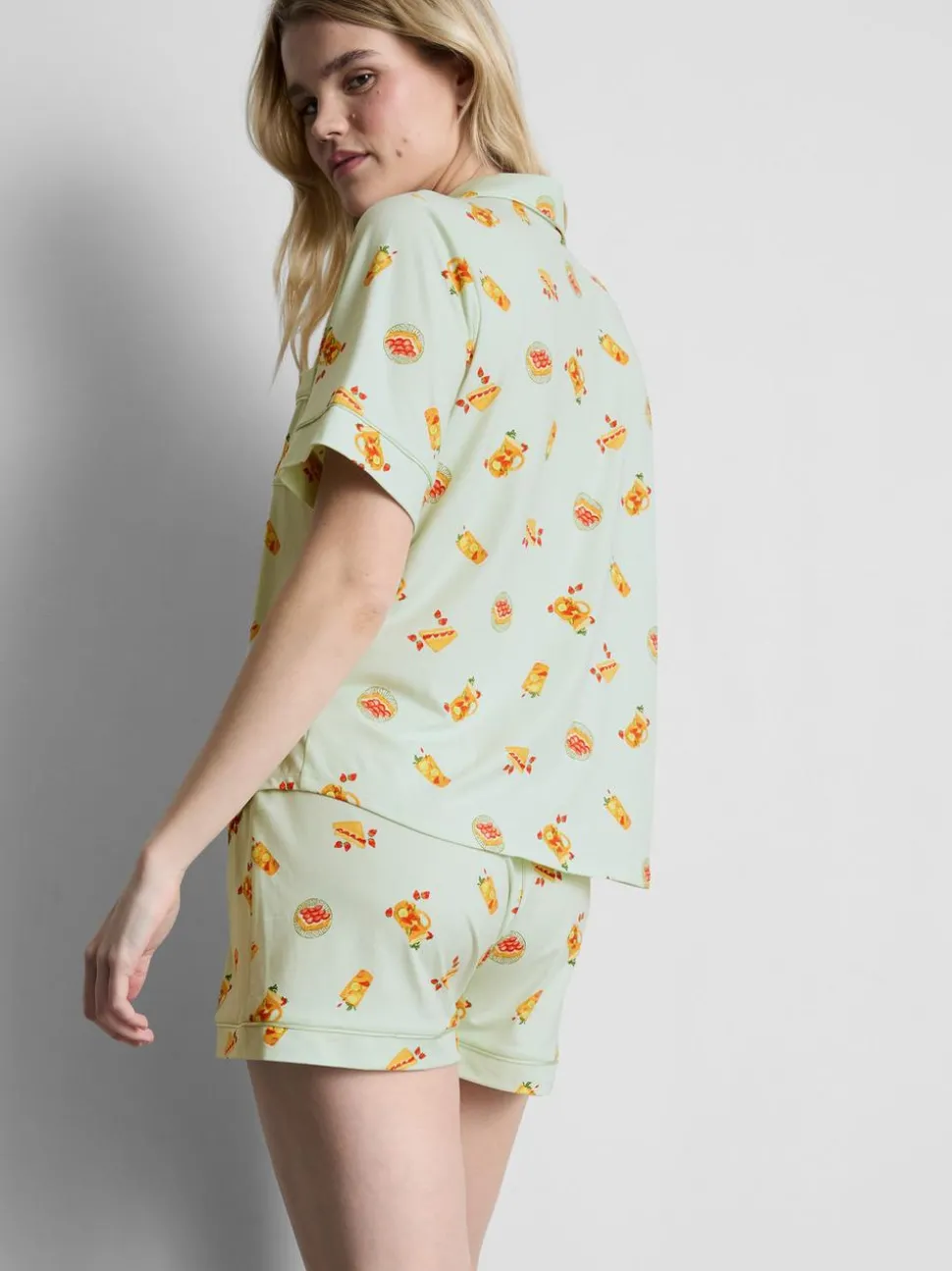 Kurzer Boyfriend-Schlafanzug mit Print
