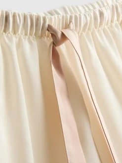 Kurzer Satin-Schlafanzug für die Braut