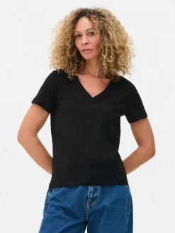 Kurzärmeliges Essential-T-Shirt mit V-Ausschnitt