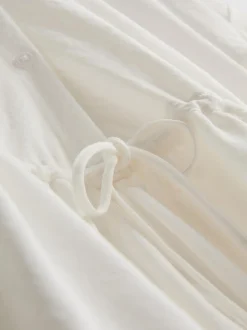 Kurzärmeliges, gestuftes Minikleid