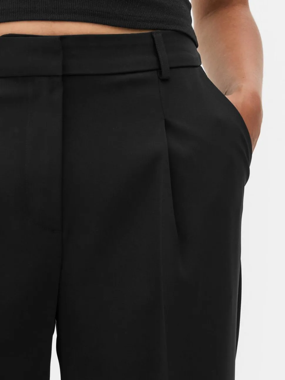 „Lila“ Hose mit geradem Bein