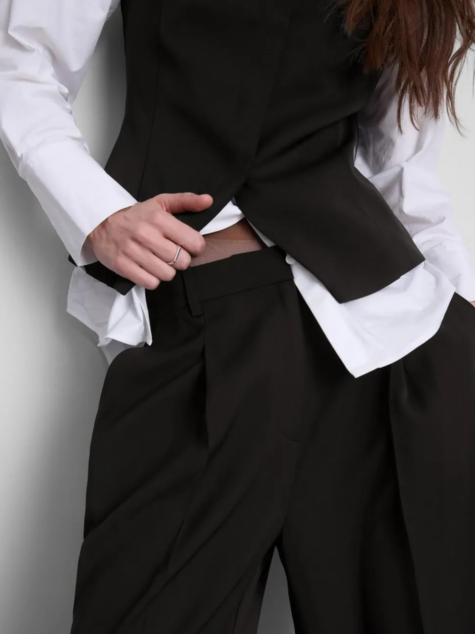 „Lila“ Hose mit geradem Bein