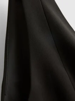 Lila Top mit V-Ausschnitt und Schößchen