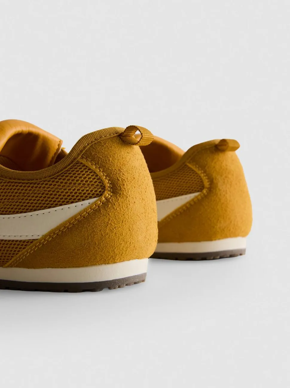 Low-Top-Sneaker