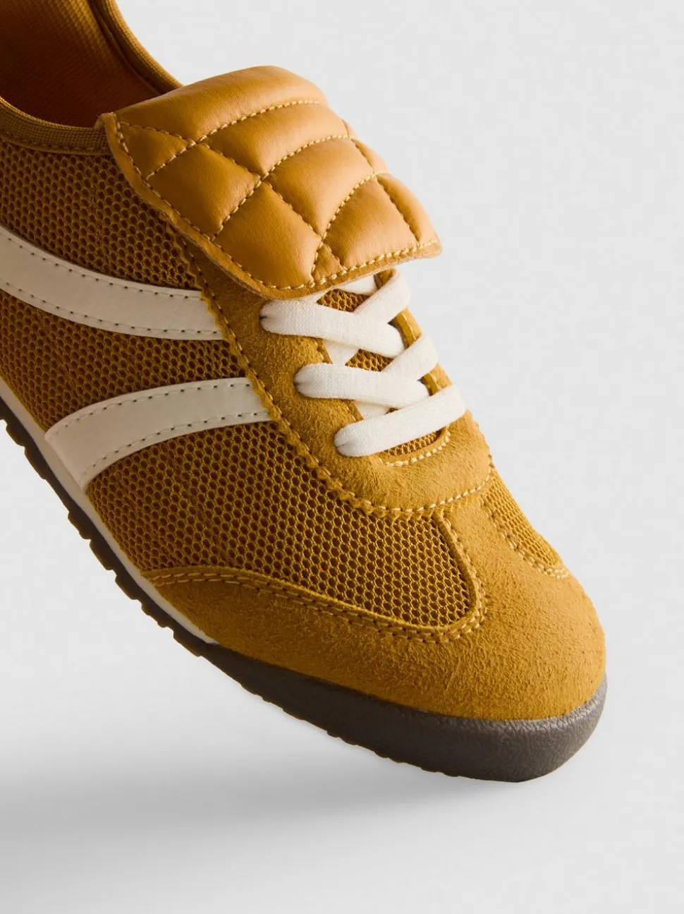 Low-Top-Sneaker
