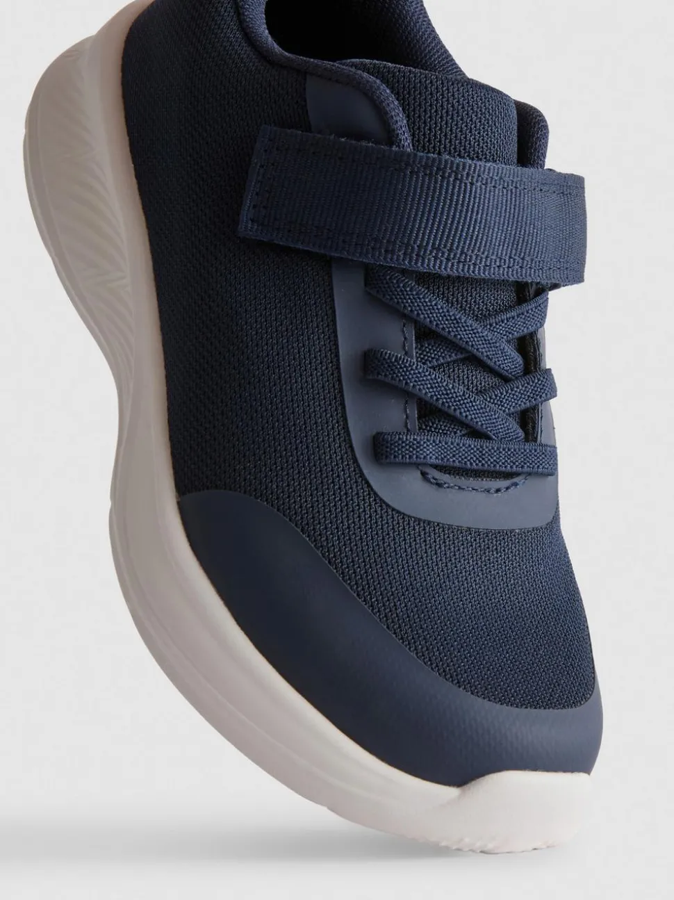 Low-Top-Sneaker