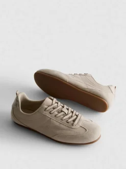 Low-Top-Sneaker