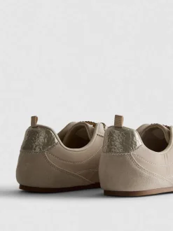 Low-Top-Sneaker