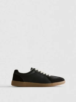 Low-Top-Sneaker