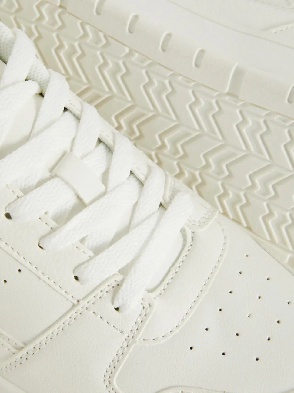 Low-Top-Sneaker