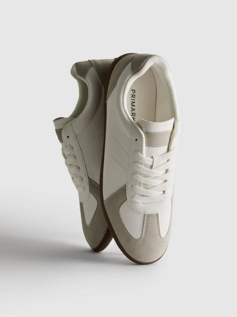 Low-Top-Sneaker
