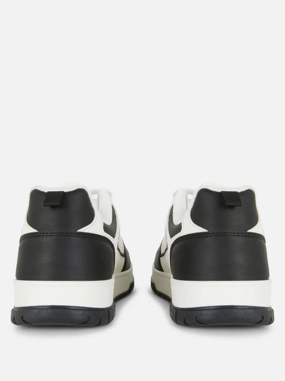 Low-Top-Sneaker