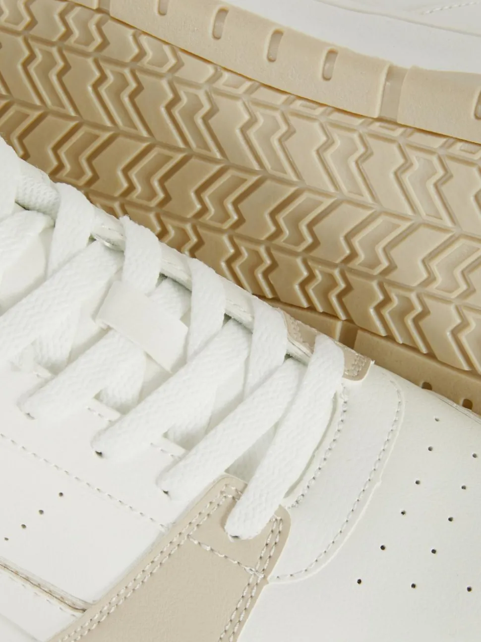 Low-Top-Sneaker