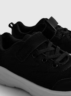 Low-Top-Sneaker aus Netzstoff