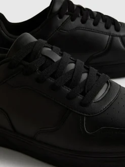 Low-Top-Sneaker mit Einsätzen