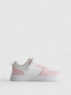 Low-Top-Sneakers aus Kunstleder
