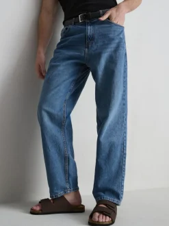 Lässige High-Waist-Jeans