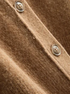 Lässiger, gestrickter Cardigan mit Rundhalsausschnitt