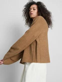 Lässiger, gestrickter Cardigan mit Rundhalsausschnitt