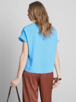 Lässiges Rundhalsshirt aus atmungsaktivem Stoff