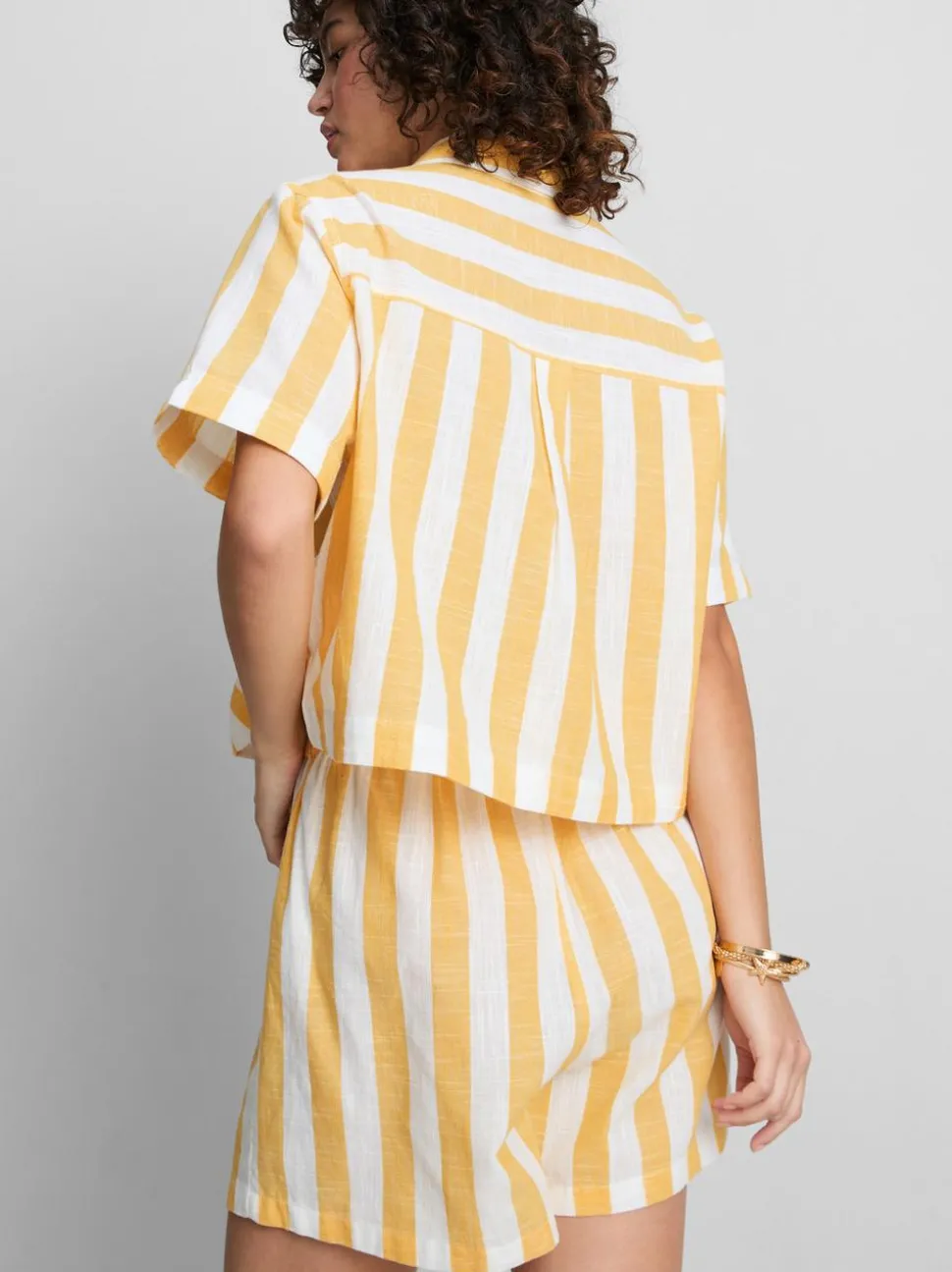 Lässiges Strand-Shirt mit Streifen